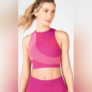 Fabletics seamless cropped pink workout sleeveless  Geo pattern top S/M Barbie